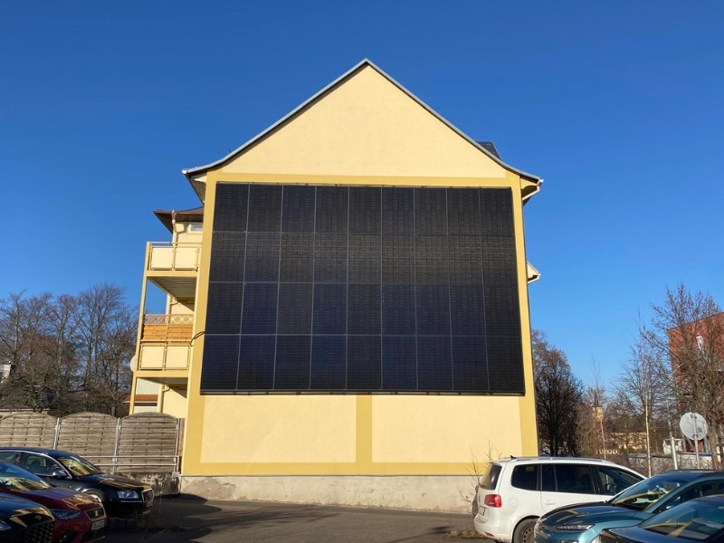Energiesachse-Photovoltaik und Wärmepumpe kombinieren-Mehrfamilienhaus